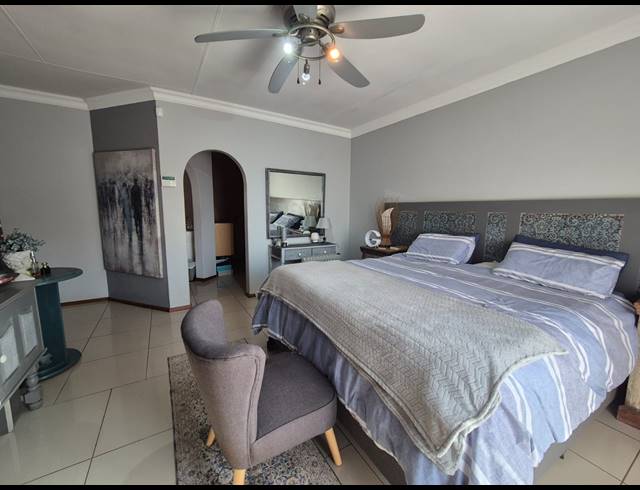 3 BEDROOM HOUSE FOR SALE IN FALCON RIDGE